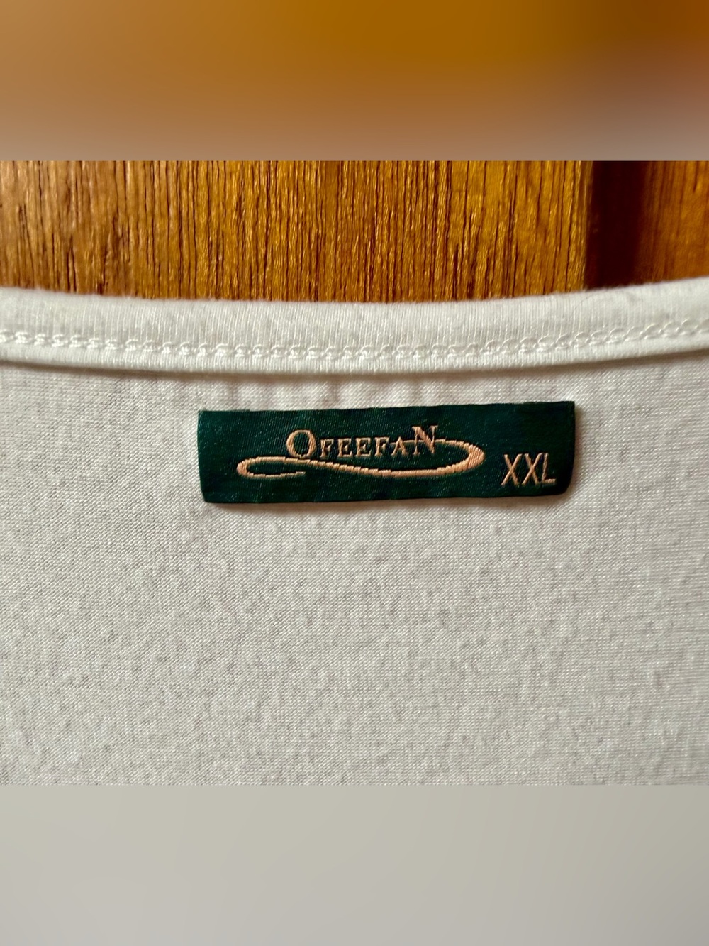 OFEEFAN Women’s Pleated Top - Picture 4 of 10